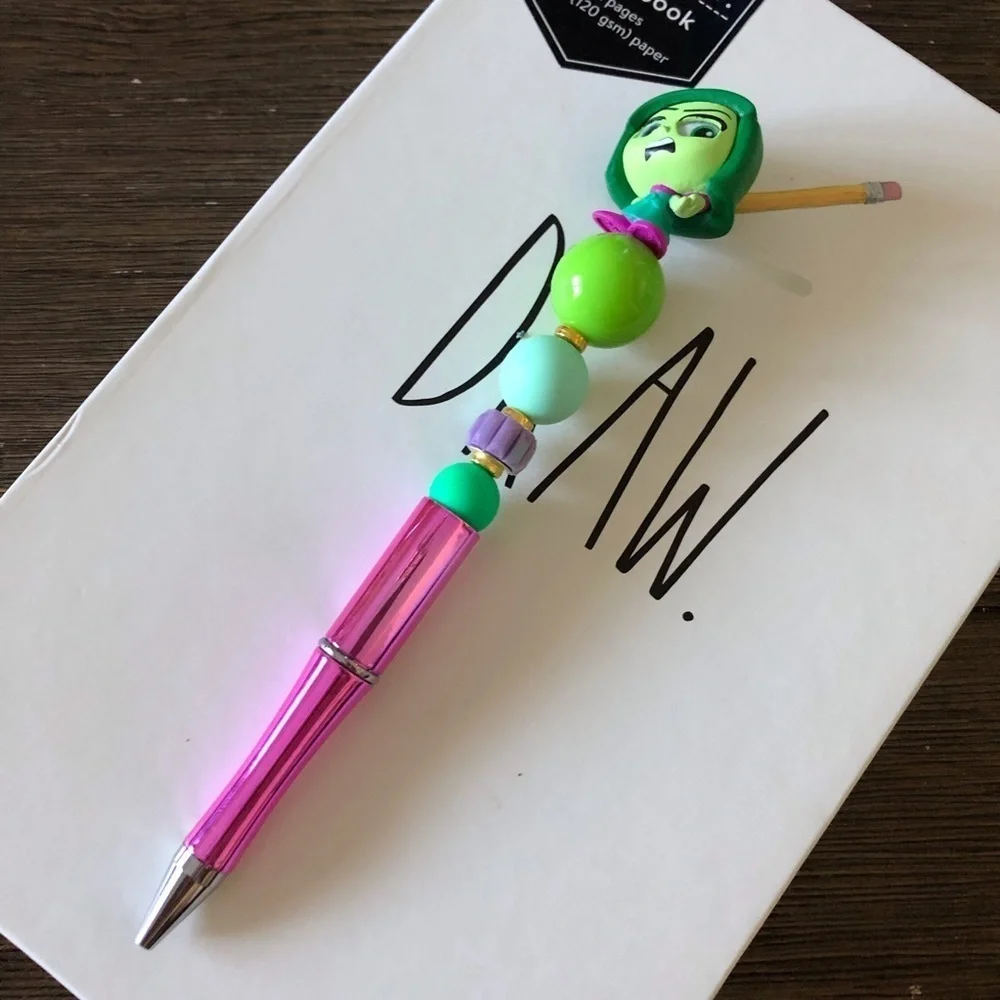 Disney Doorables: Inside Out: Disgust handmade beaded pen